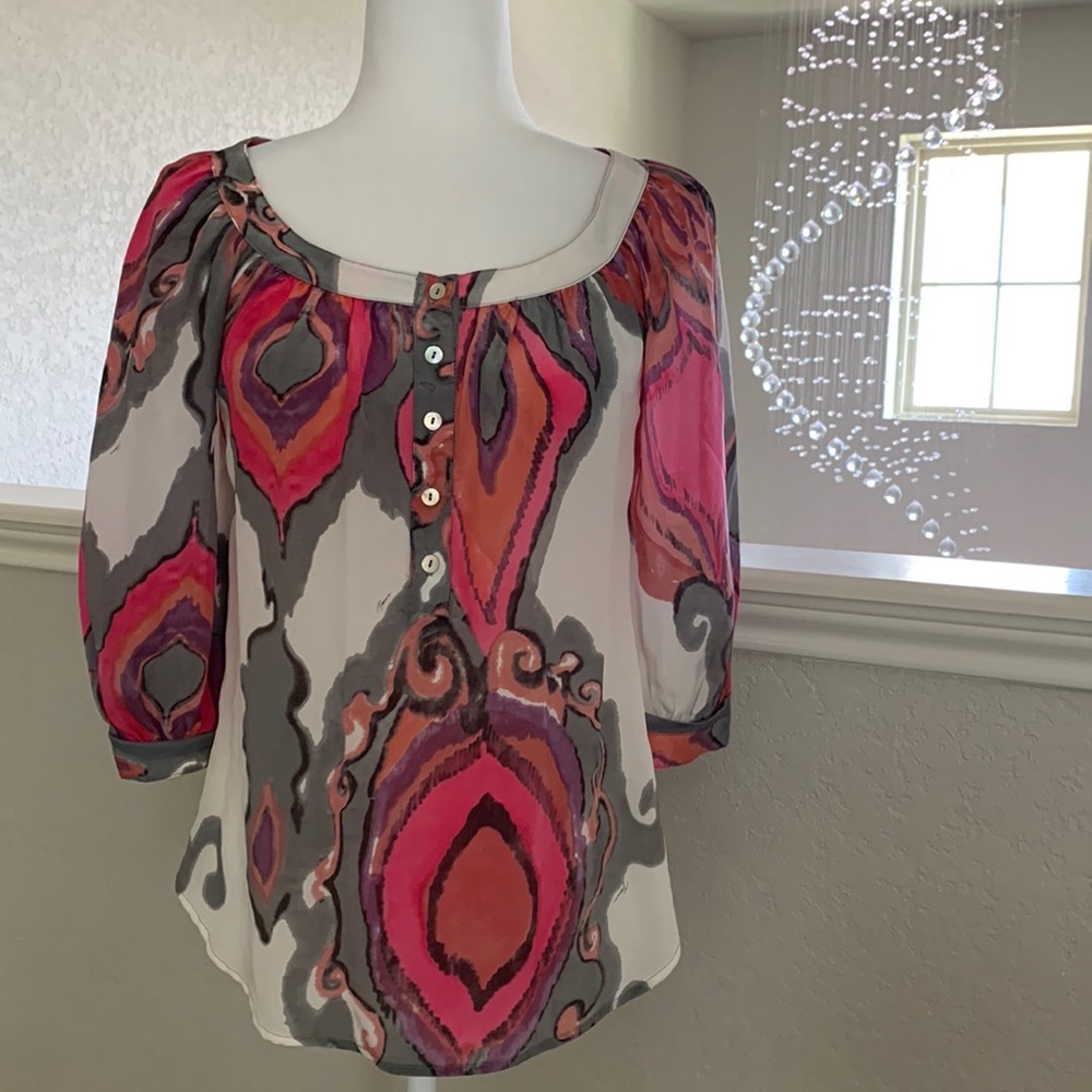 Trina Turk 100% silk Wren Sunset blouse